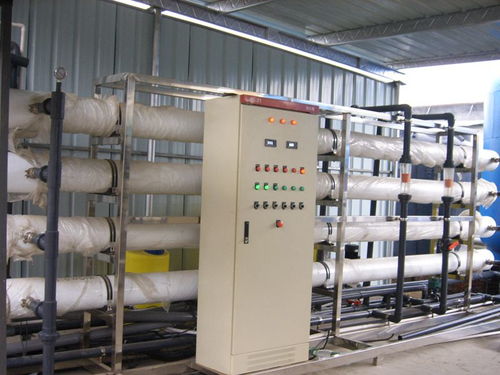 进口反渗透膜组件与LED控制系统在RO反渗透设备中的应用介绍